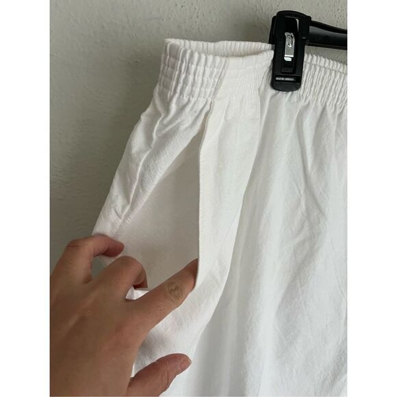 Alfred Dunner Woman White Elastic Waist Cotton Capri Pant, Size 24W - Picture 7 of 7